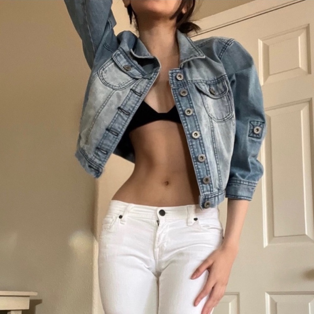 🫐VINTAGE 2000s Cropped Jean Jacket 🫐 - Picture 2 of 5
